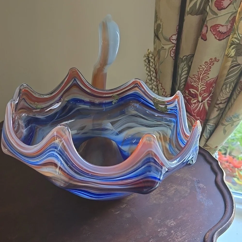 Vintage Mid Century Hand-blown Glass Swan Bowl - Picture 4 of 7